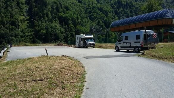 Aire de service pour camping-car à Celliers
